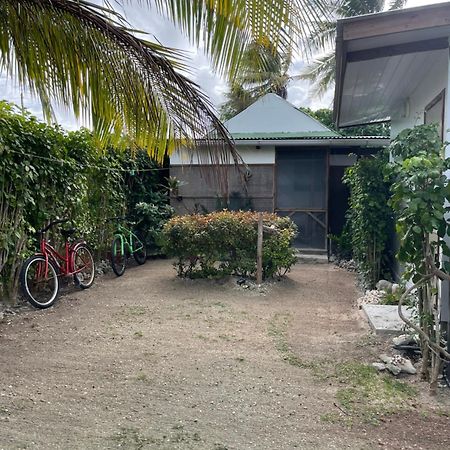 Poe Guesthouse Insel Insel Rangiroa Exterior foto